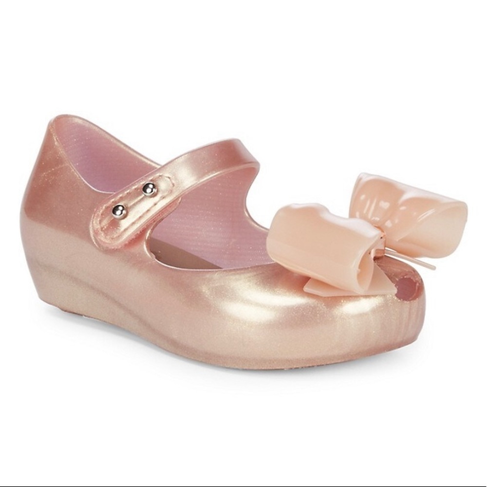 Mini Melissa
Girl's Ultragirl VIII Mary Janes. Rose Gold